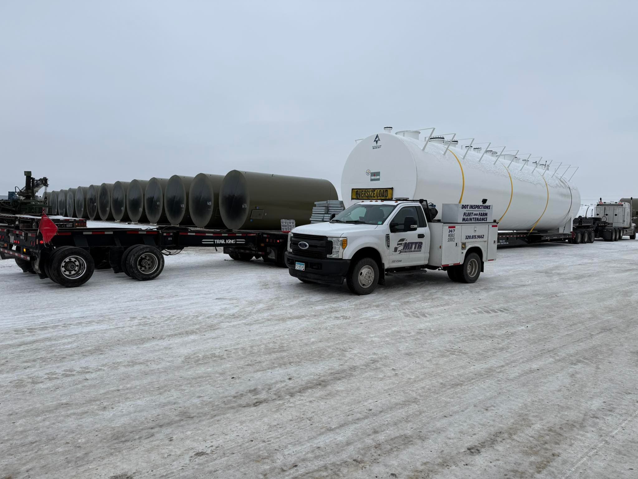 MTTR Mobile diesel technician performing roadside truck repair near Avon, MN